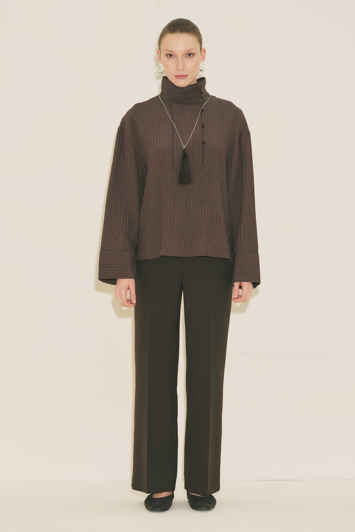 Wide Collar Striped Blouse - Brown